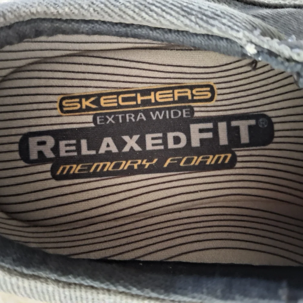 Skechers Men's Gray Slip-On Shoes Size 10. - Picture 4 of 7